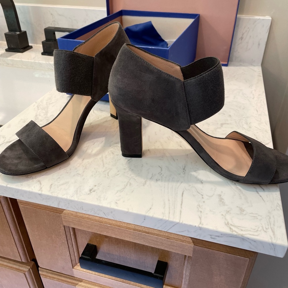 Stuart Weitzman Ezra dark gray suede shoes.